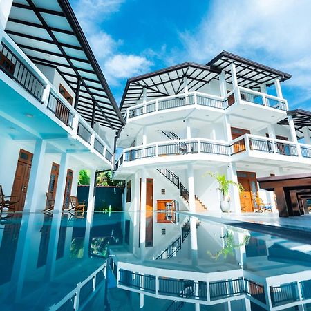 Teya Beach Hotel 아항가마 외부 사진